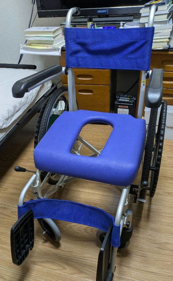 購入価格82000円　フローラ　MiKi ミキ　自走MH-1 シャワー車椅子 MiKi/ミキ】お風呂用車椅子 シャワーキャリー MH-1 ｜車いすの格安通販