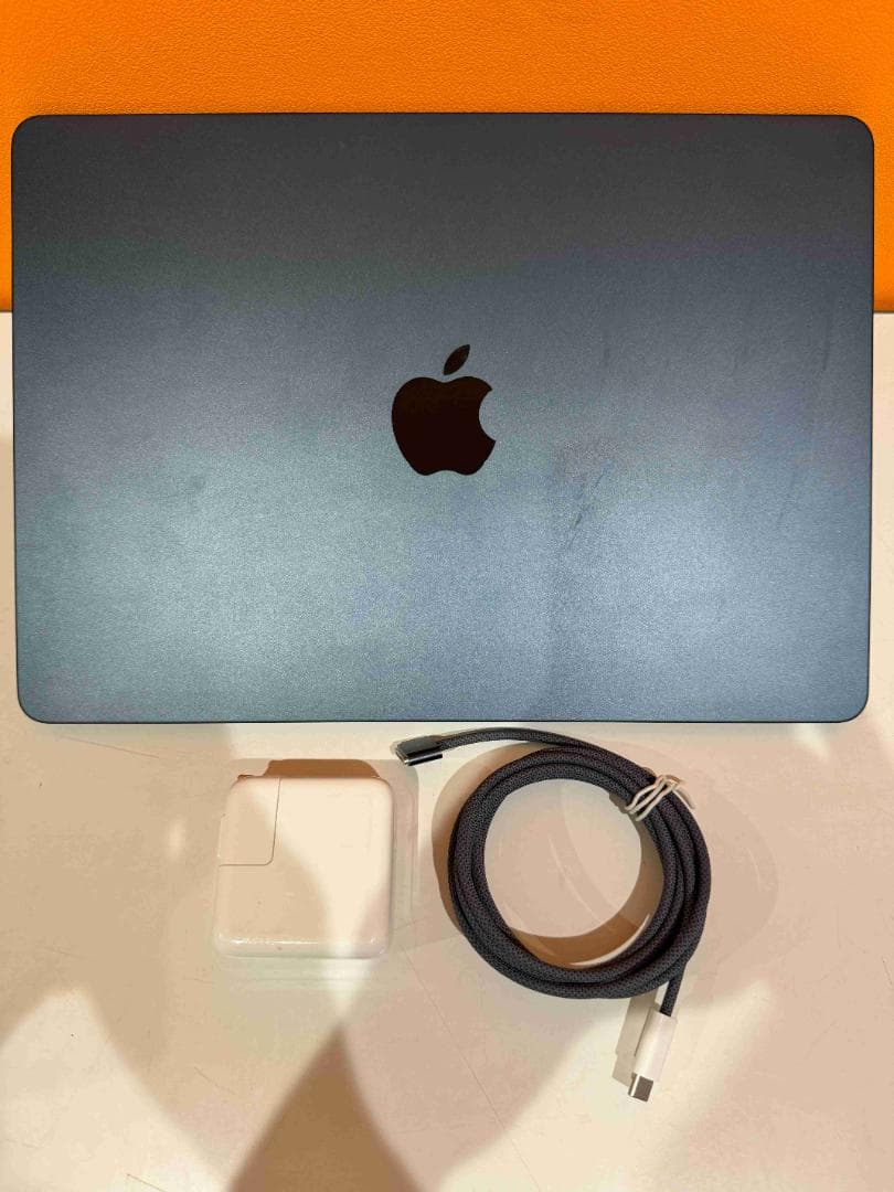 MacBook Air M2　13.6インチ ミッドナイト Amazon.com: Apple 2022 MacBook Air with Apple M2 Chip, 13-inch