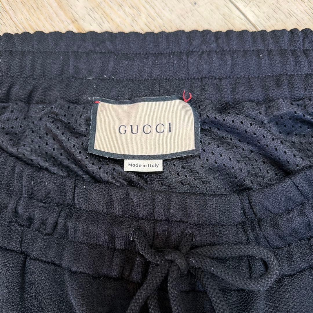 グッチ 黒サイドライン入り ショートパンツ メンズ XXL