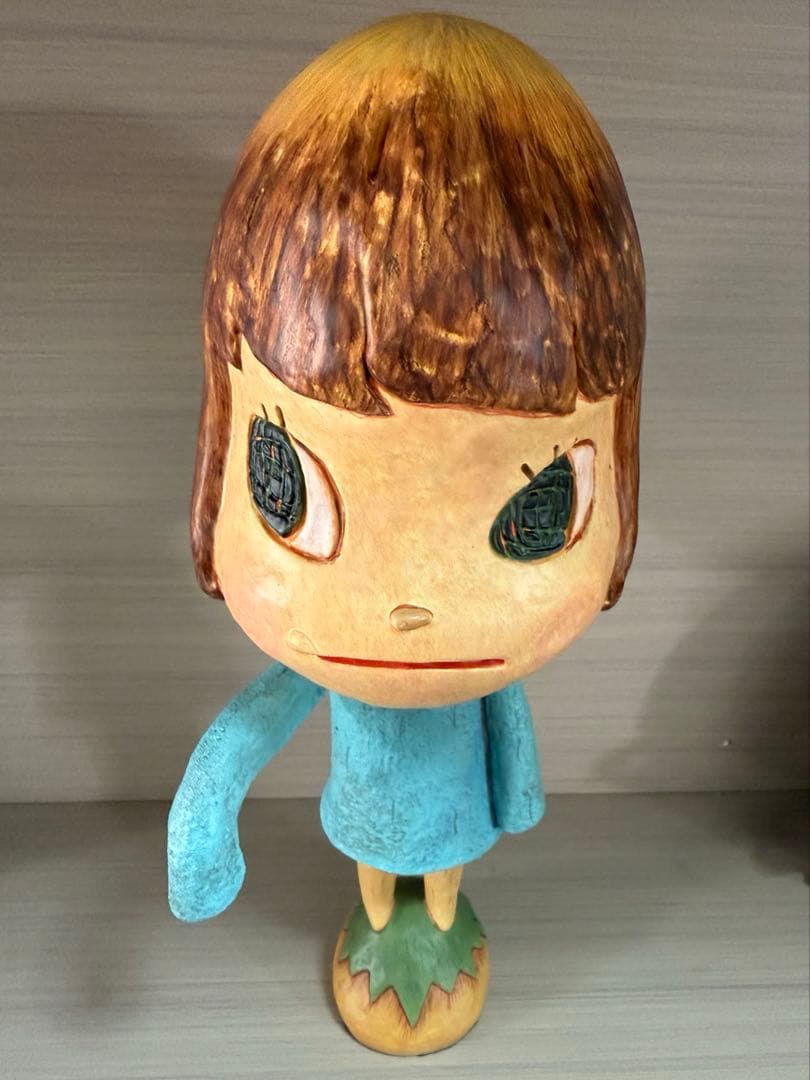 奈良美智「HAND SEARCHING」限定フィギュア - メルカリ