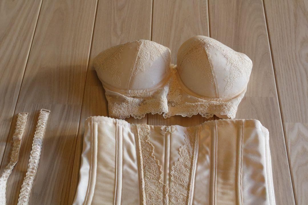 未使用】フォーシスアンドカンパニー ブライダルインナー - メルカリ