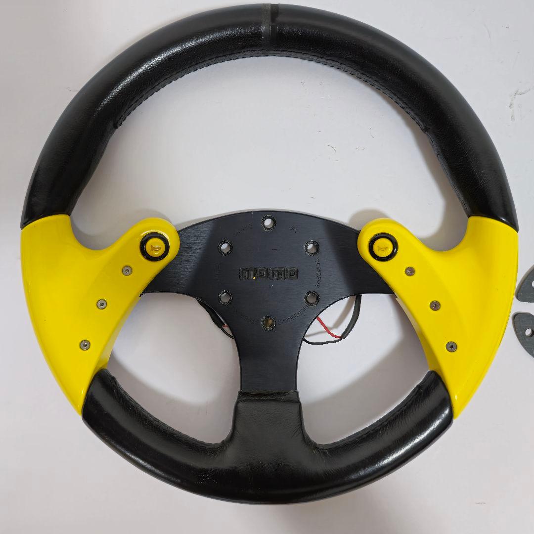 廃盤品】MOMO ステアリング スパイダー イエロー モモ ハンドル レザー