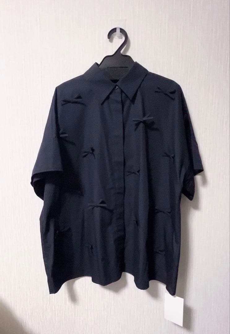 新品 ジプソフィア Good Luck Blouse ネイビー リボン ブラウス - メルカリ