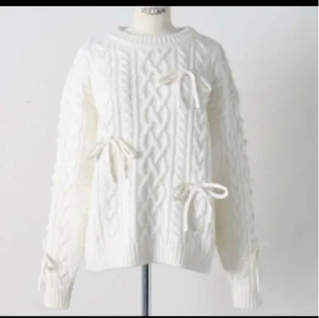 【1度着用のみ美品】 ジプソフィア ケーブルニットプルオーバー リボン 1度着用のみ美品】 ジプソフィア ケーブルニットプルオーバー リボン