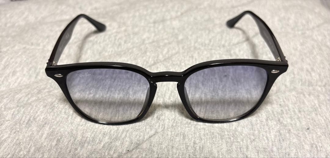 Ray-Ban ブラックグラデーションサングラス RB 4258-F RB4258 Sunglasses in Black and Blue Classic - RB4258F | Ray-Ban® US