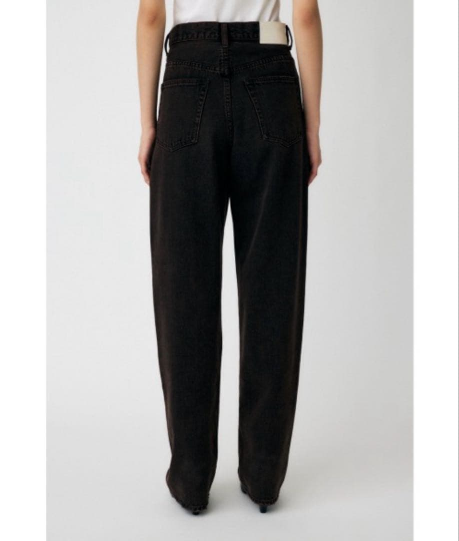 完売 MIDRISE LOOSE テーパードデニム moussy 大屋夏南 - メルカリ