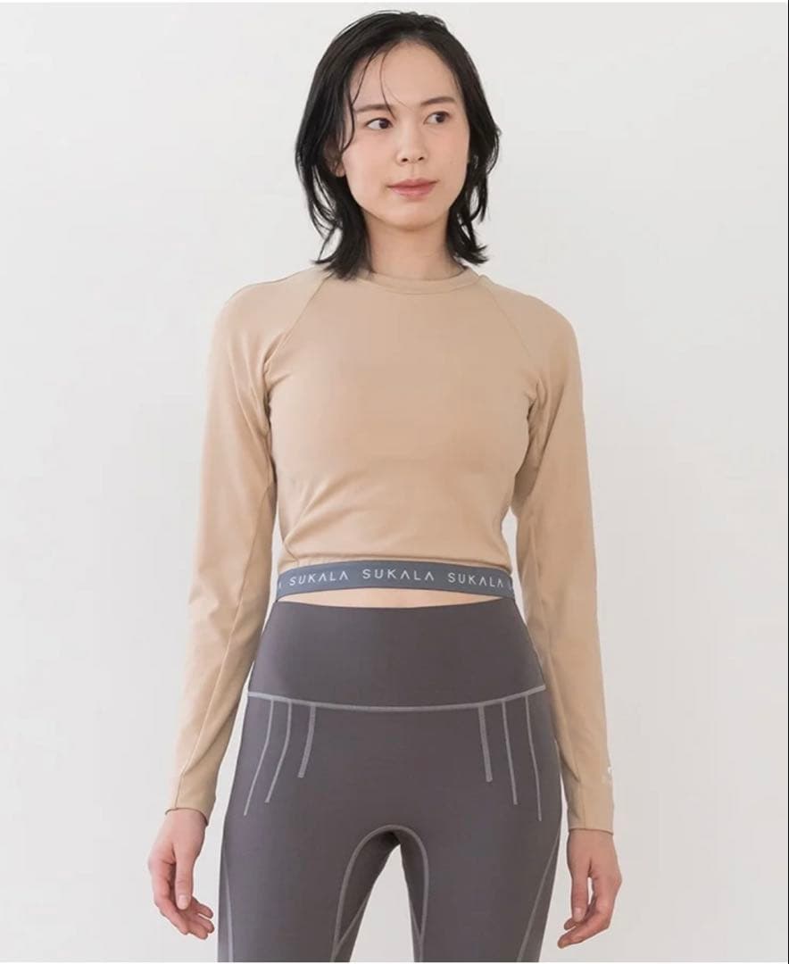 SUKALA メッシュショートスリーブフィットネスウェア