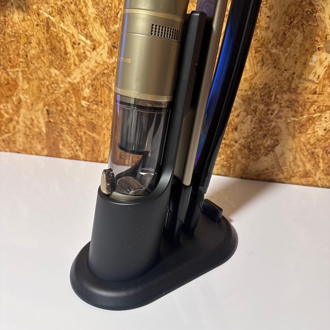 Invictus One コードレスクリーナー INV-102 GBE 24年製 - メルカリ