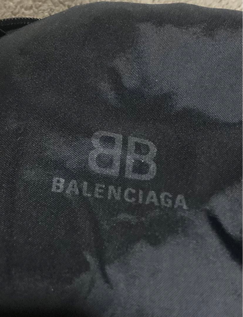 米津玄師着用 BALENCIAGA トラックジャケット KICKBACK - メルカリ