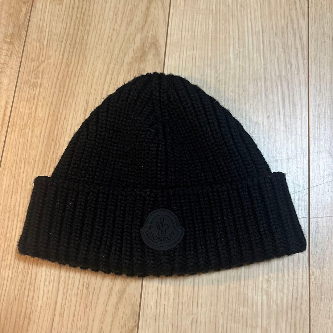 MONCLER ブラック ビーニー ニット帽 - メルカリ