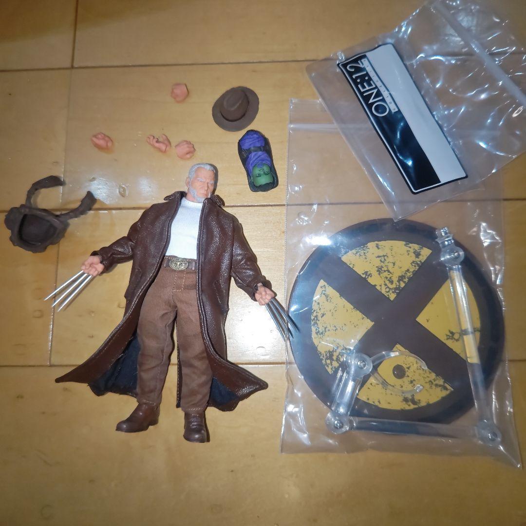 mezco one:12collective オールドマンローガン ウルヴァリン Amazon.com: Mezco Toys One: 12 Collective: Marvel Wolverine Action