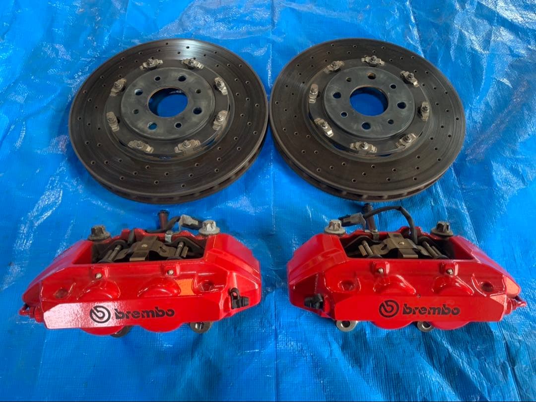 アバルト500 595 ブレンボキャリパーフローティングローター赤