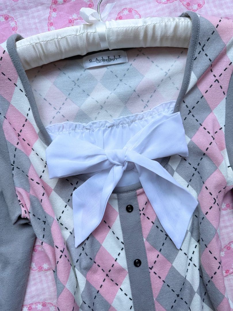 GALFIT y2k coquette BIGリボン 重ね着風 姫ロリᥫ᭡ - メルカリ