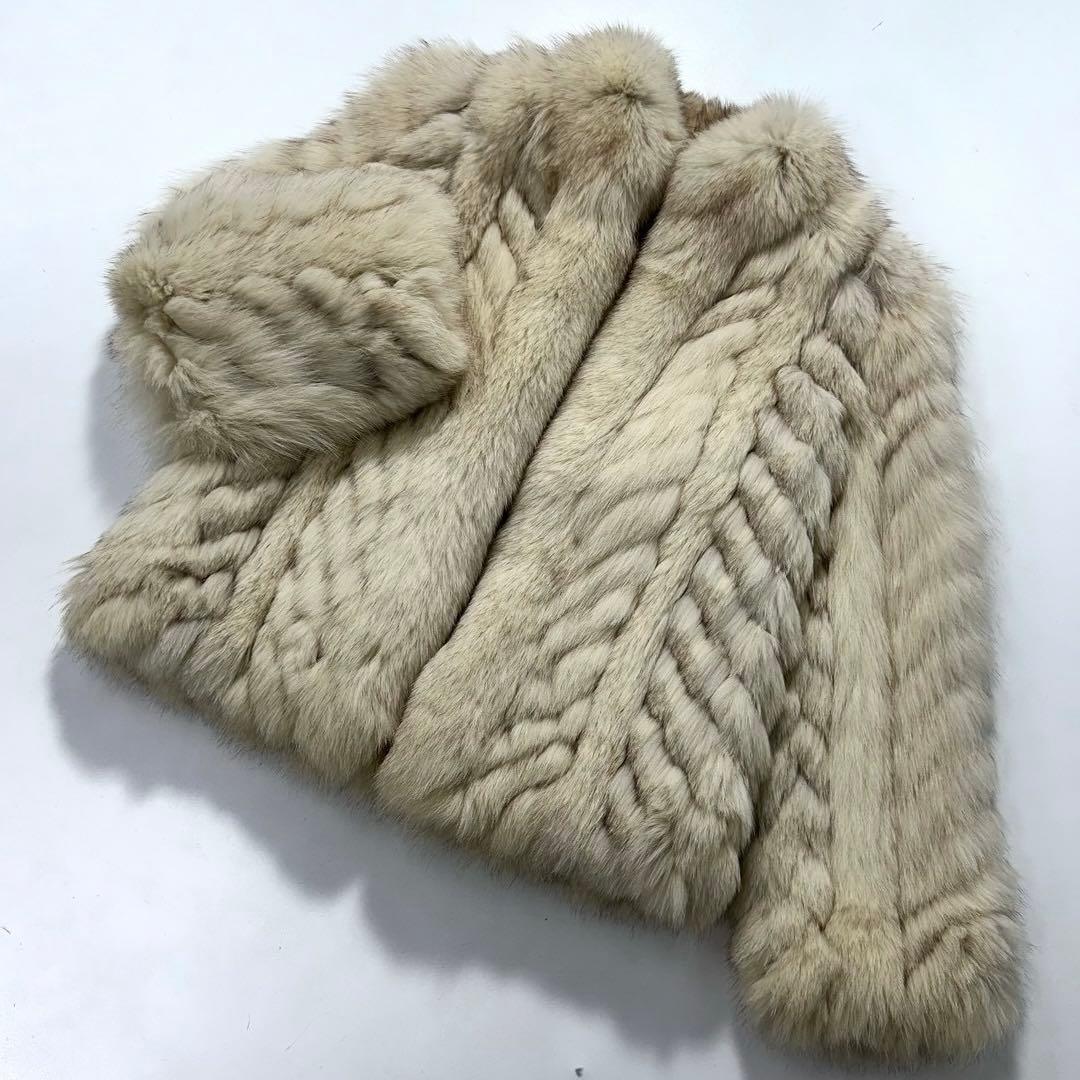 デザイン◎銀サガ ブルーフォックス ファーコート 上品 ショート丈 本