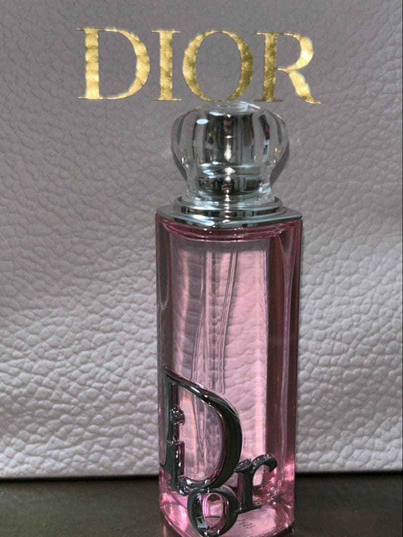 Dior アディクト ロージー グロウ オードゥパルファン 30ml 箱無し ディオール アディクト ロージー グロウ / ディオール(香水, 香水