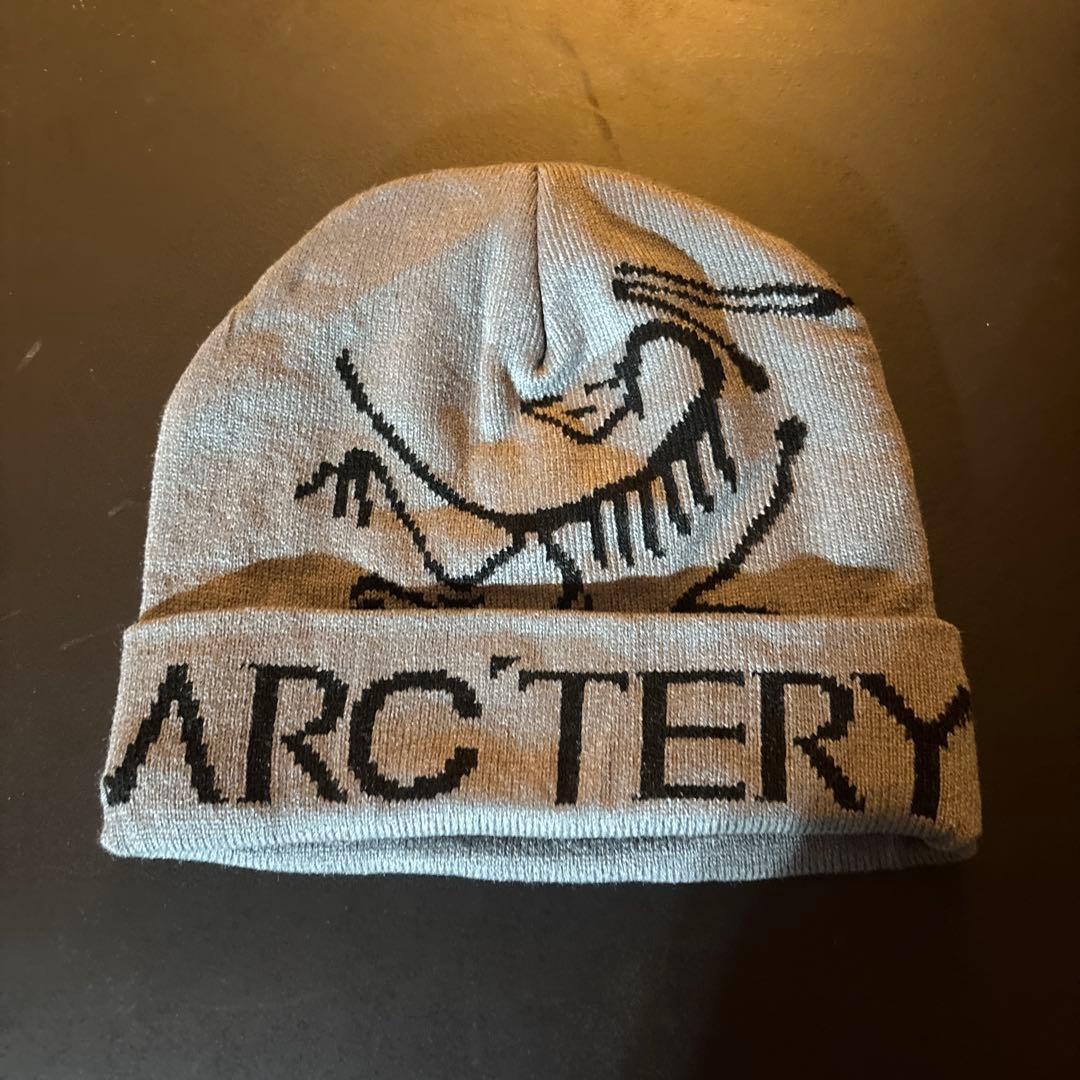 ARC'TERYX グレー ニットビーニー - メルカリ