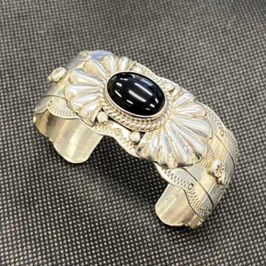 インディアンジュエリー オニキス バングル LEMONTREE - メルカリ