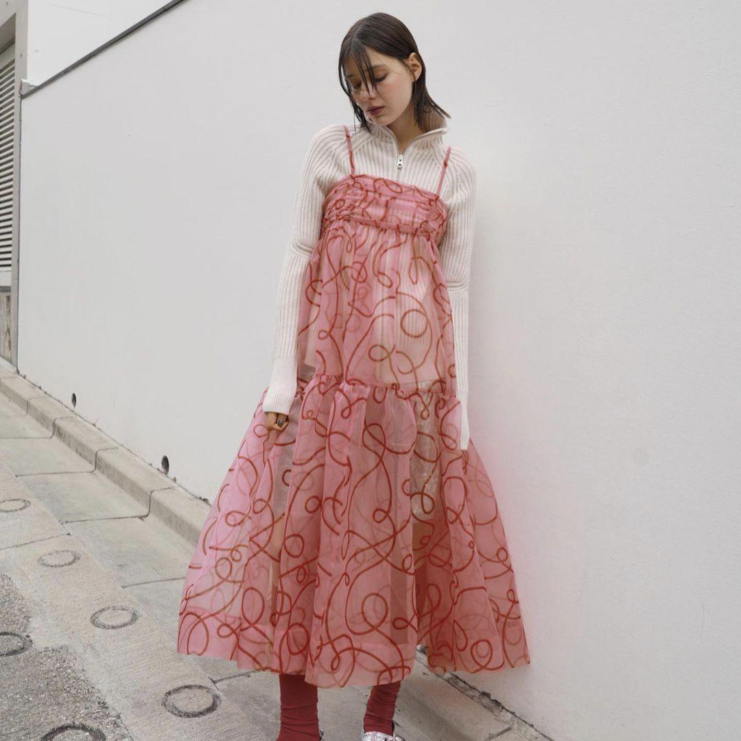 Uneune organdy cami dress poppy - メルカリ