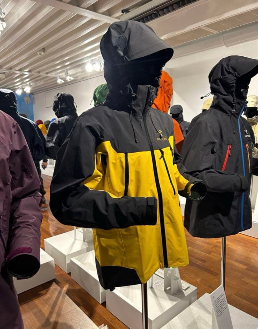 スペシャル新品 drake着Arc’teryx BEAMS Theta AR S