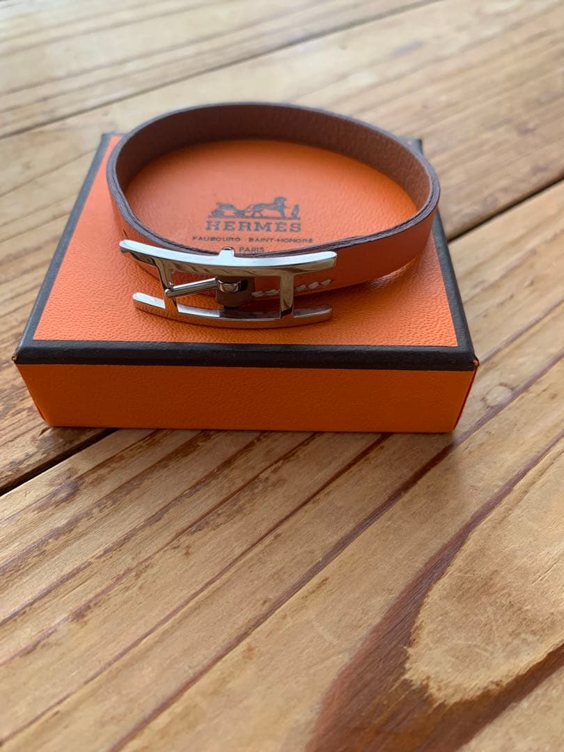 HERMÈS エルメス レザーブレスレット オレンジ 箱付き 正規店購入 HERMES - 【送料込み】箱付き エルメス レザーブレスレットの通販 by