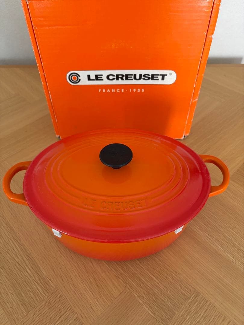 ル・クルーゼ　ココット オーバル　25cm オレンジ Amazon｜ル・クルーゼ(Le Creuset) 鋳物 ホーロー 鍋ココット
