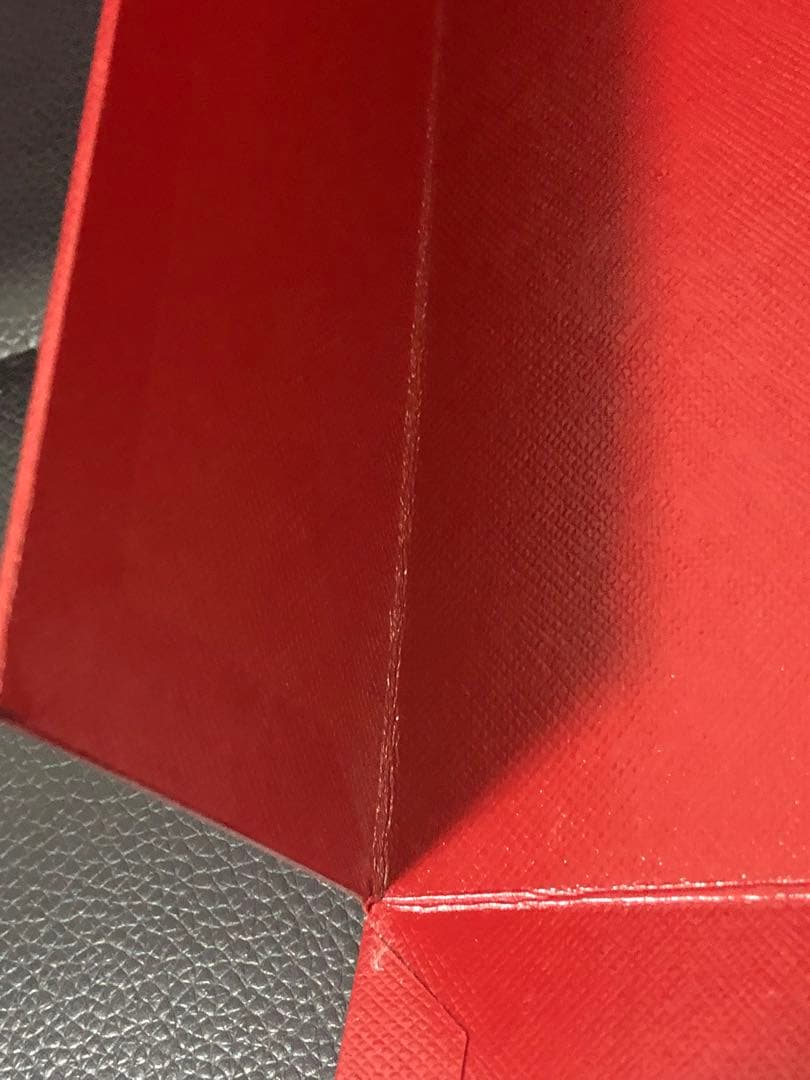 カルティエ マイヨンパンテール等に 大型ネックレスケース