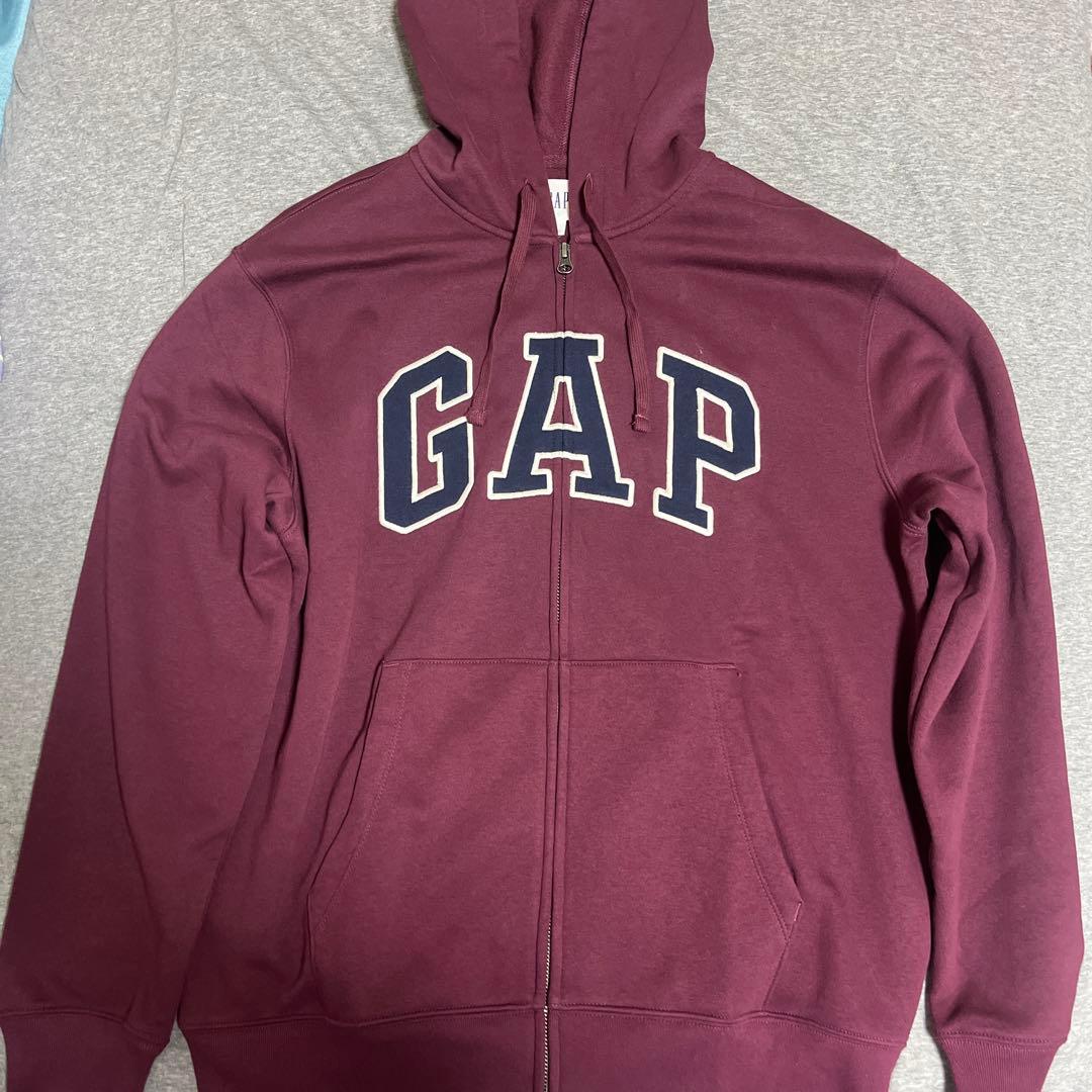 GAP バーガンディ ジップアップパーカー ワイン レッド - メルカリ