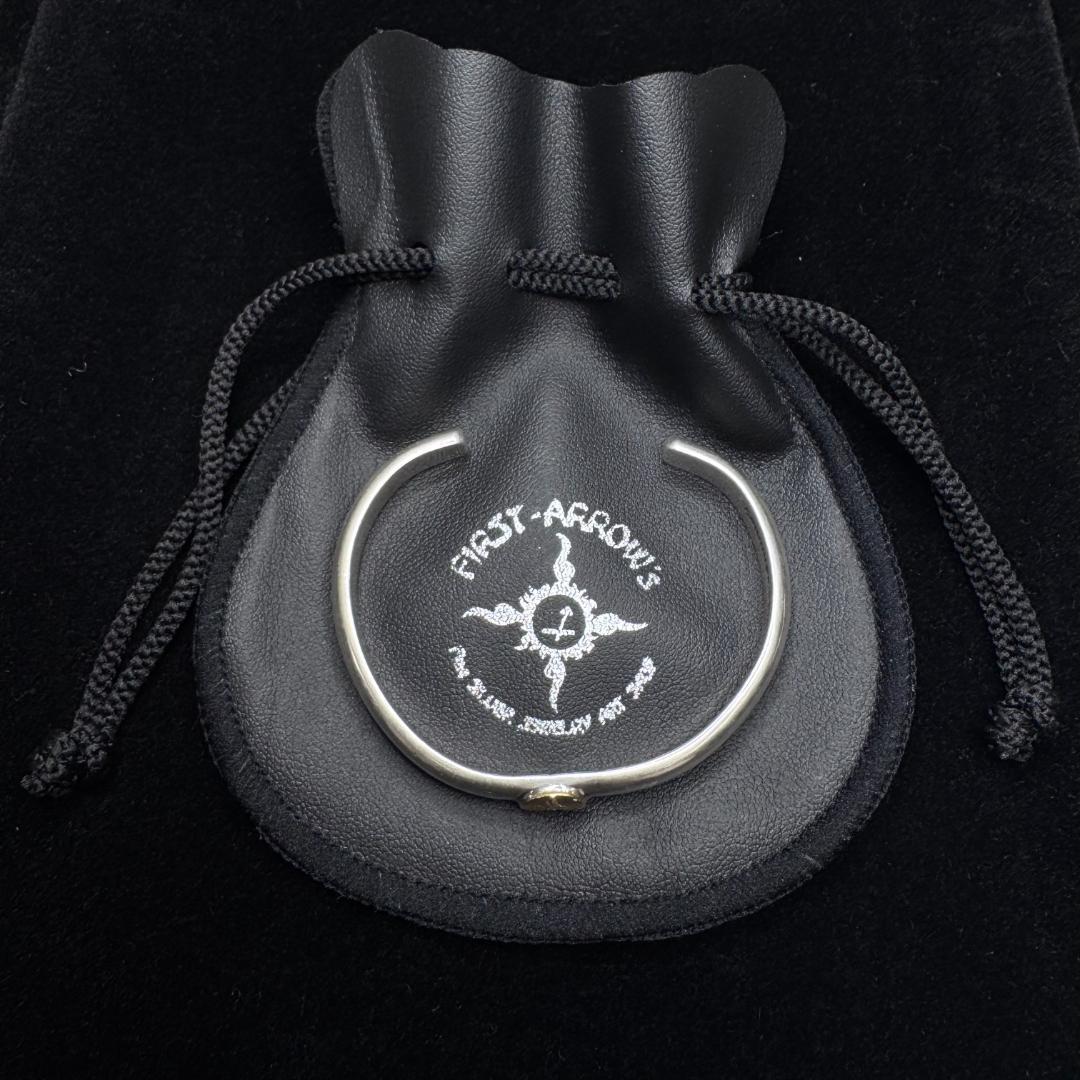 【16.5cm】　K18/SILVER ファーストアローズ バングル シルバー