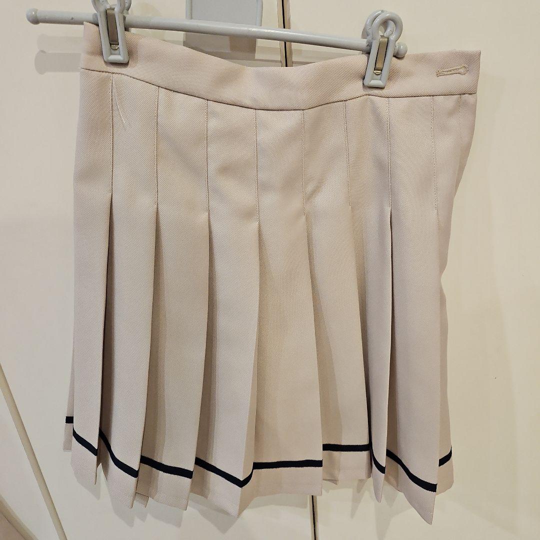 美品値下げ]REPIPI ARMARIO ホワイトブレザー M卒業式に！小学校