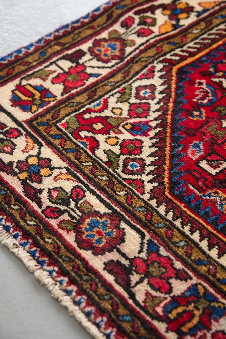 ヴィンテージラグ ペルシャ絨毯 トライバルラグ（157×105cm）赤 青 黃