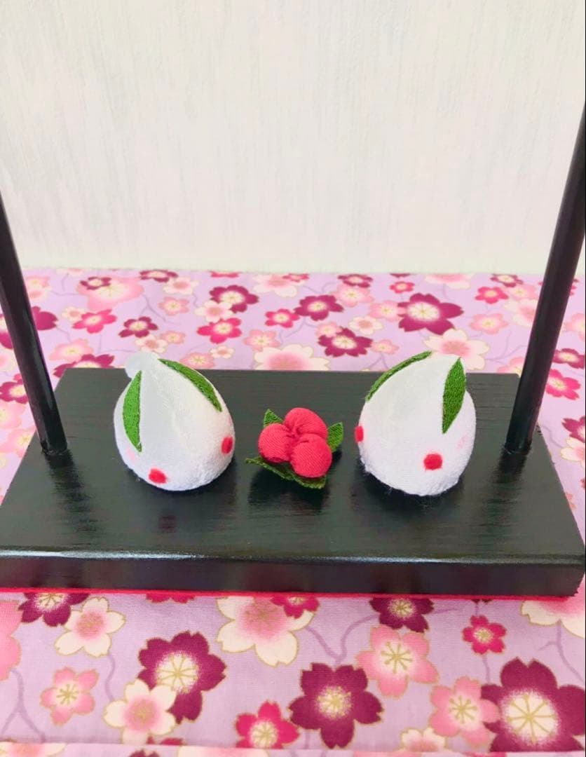 ちりめん細工飾り台1 吊るし飾り台 台座 ハンドメイド 飾り台 - メルカリ