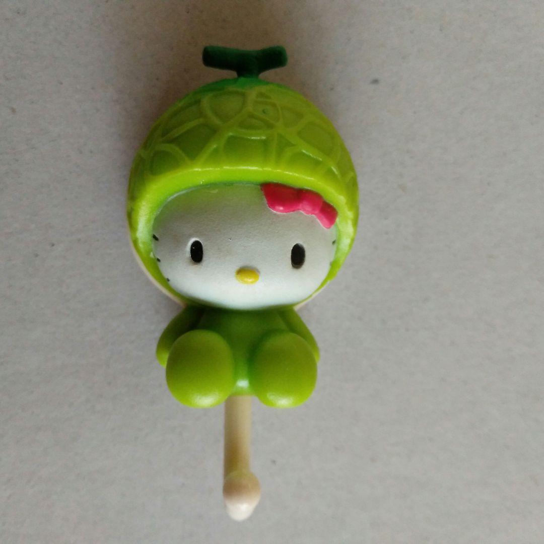 マグネット フック ハローキティ フルーツ なっちゃん - メルカリ