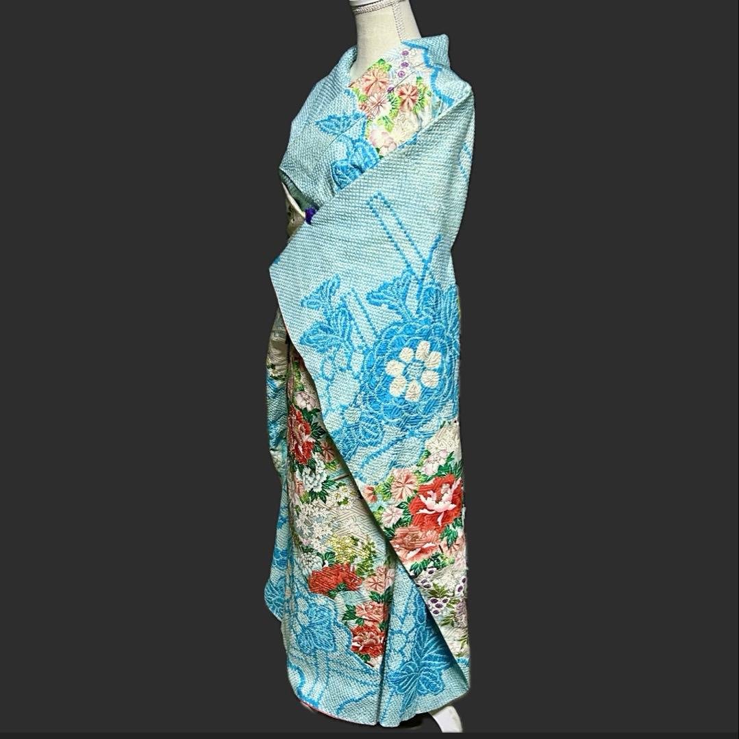 最高級 絞りと刺繍 水色 オレンジ系花柄 金駒刺繡 金糸 振袖 着物