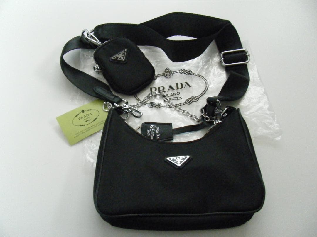 プラダノベルティショルダーバック - メルカリ