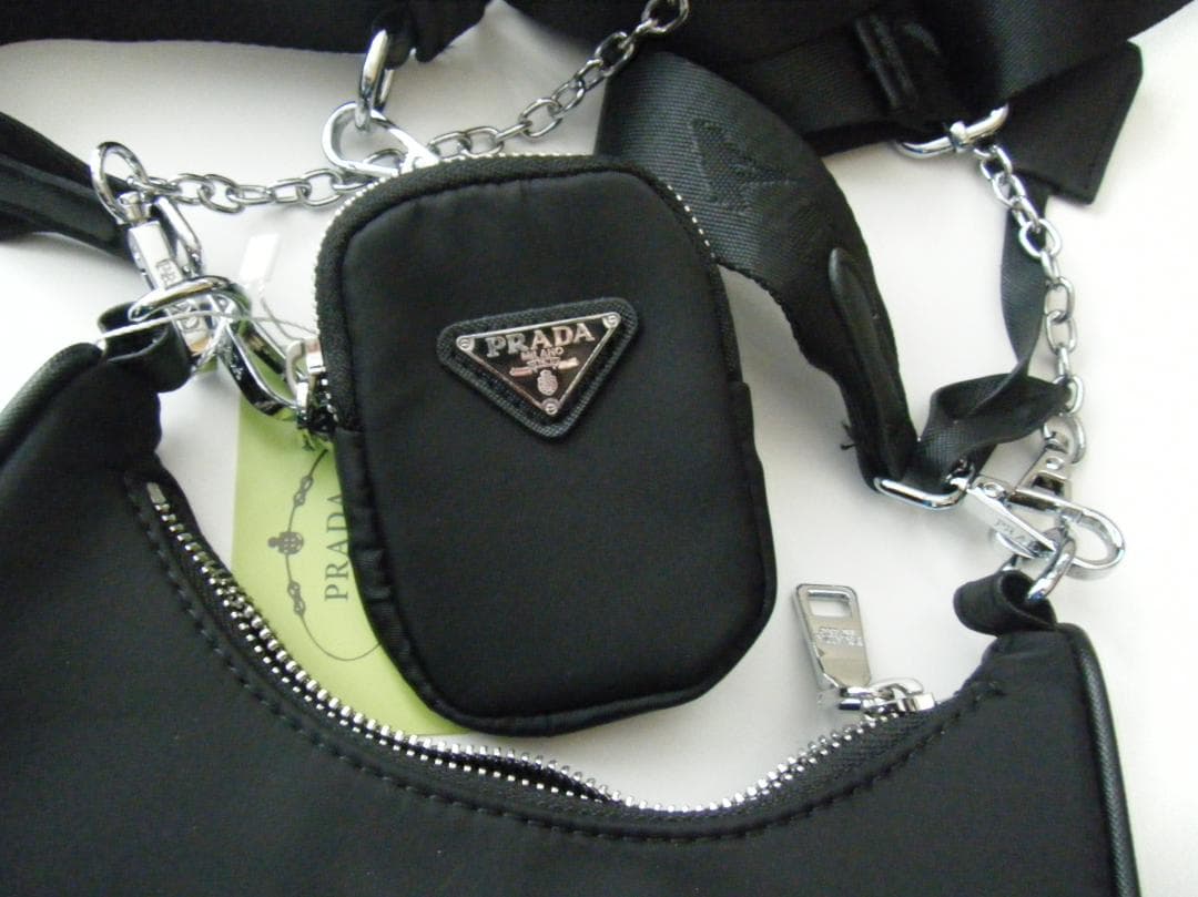 プラダノベルティショルダーバック - メルカリ