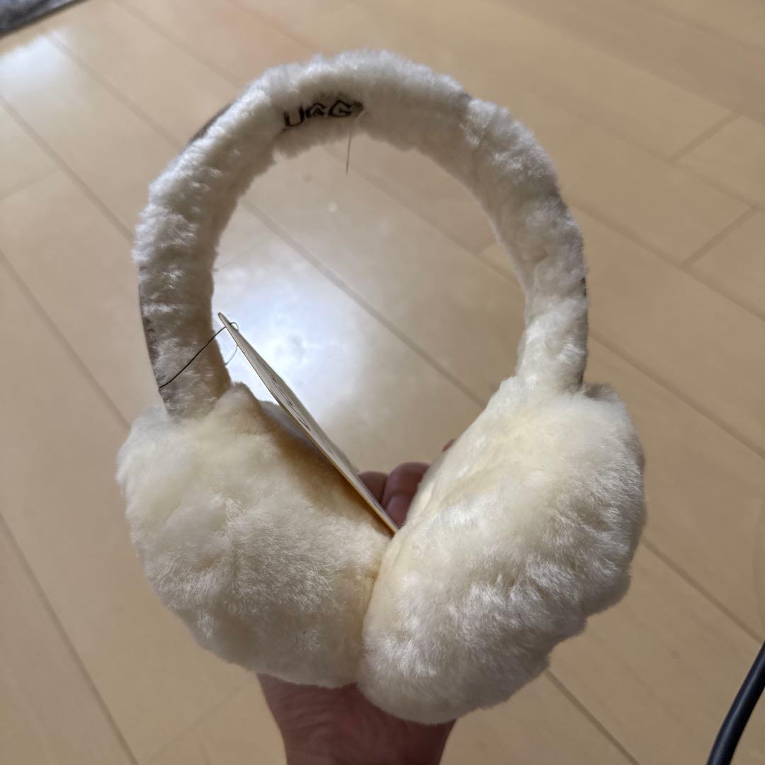UGG オーストラリアンシェパード イヤーマフ sand - メルカリ