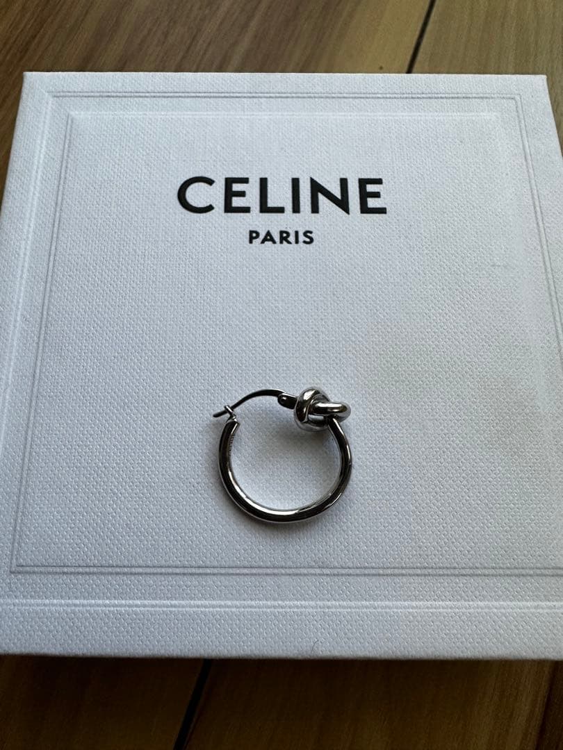 CELINE セリーヌ ピアス ノット フープ 片耳 - メルカリ