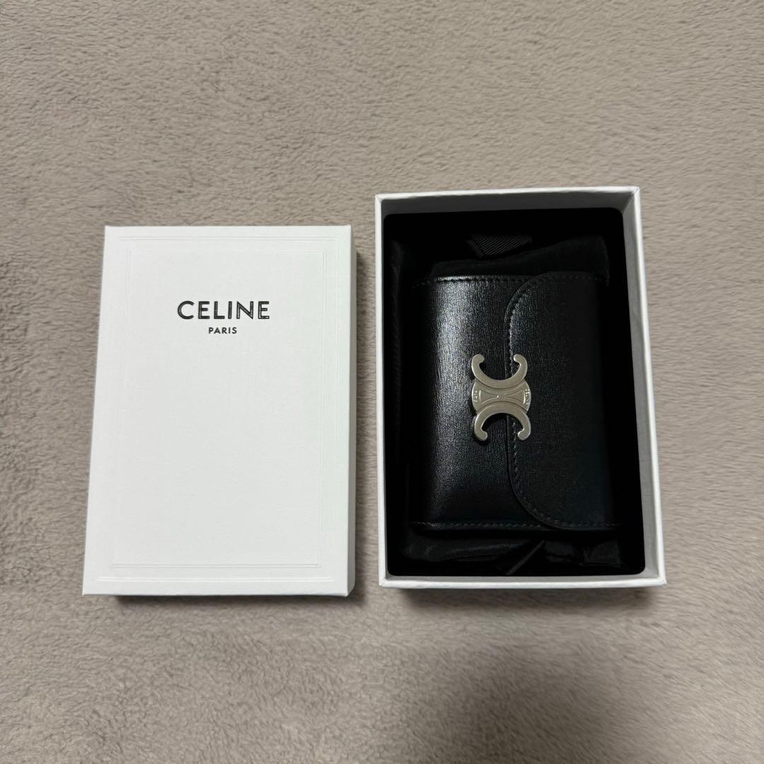 美品 セリーヌ スモール フラップウォレット トリオンフ シャイニー