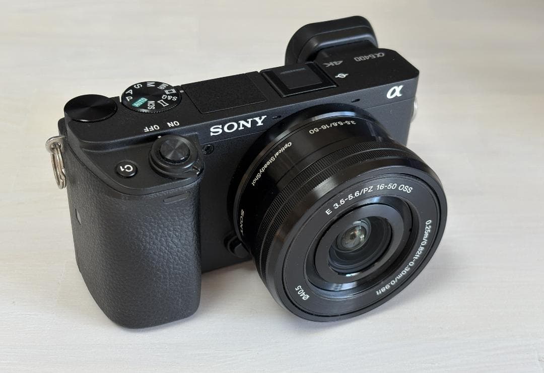 【SD・予備バッテリー付】SONY α6400 パワーズームレンズキット α6400 ミラーレス一眼カメラ パワーズームレンズキット ブラック ILCE
