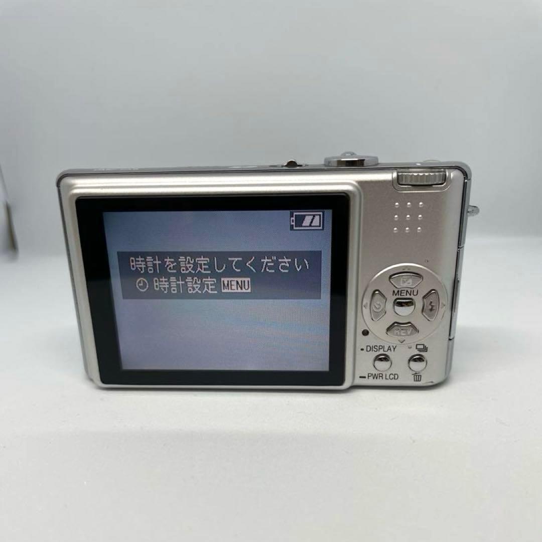 美品】Panasonic LUMIX DMC-FX8 シルバー - メルカリ