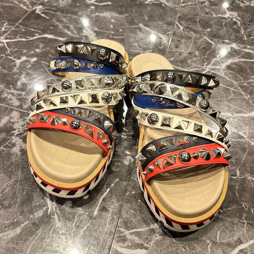 クリスチャンルブタン アポロビーチ スタッズ サンダル 26cm 好評開催中！クリスチャン ルブタンのポップアップ「ルビズ オン ザ