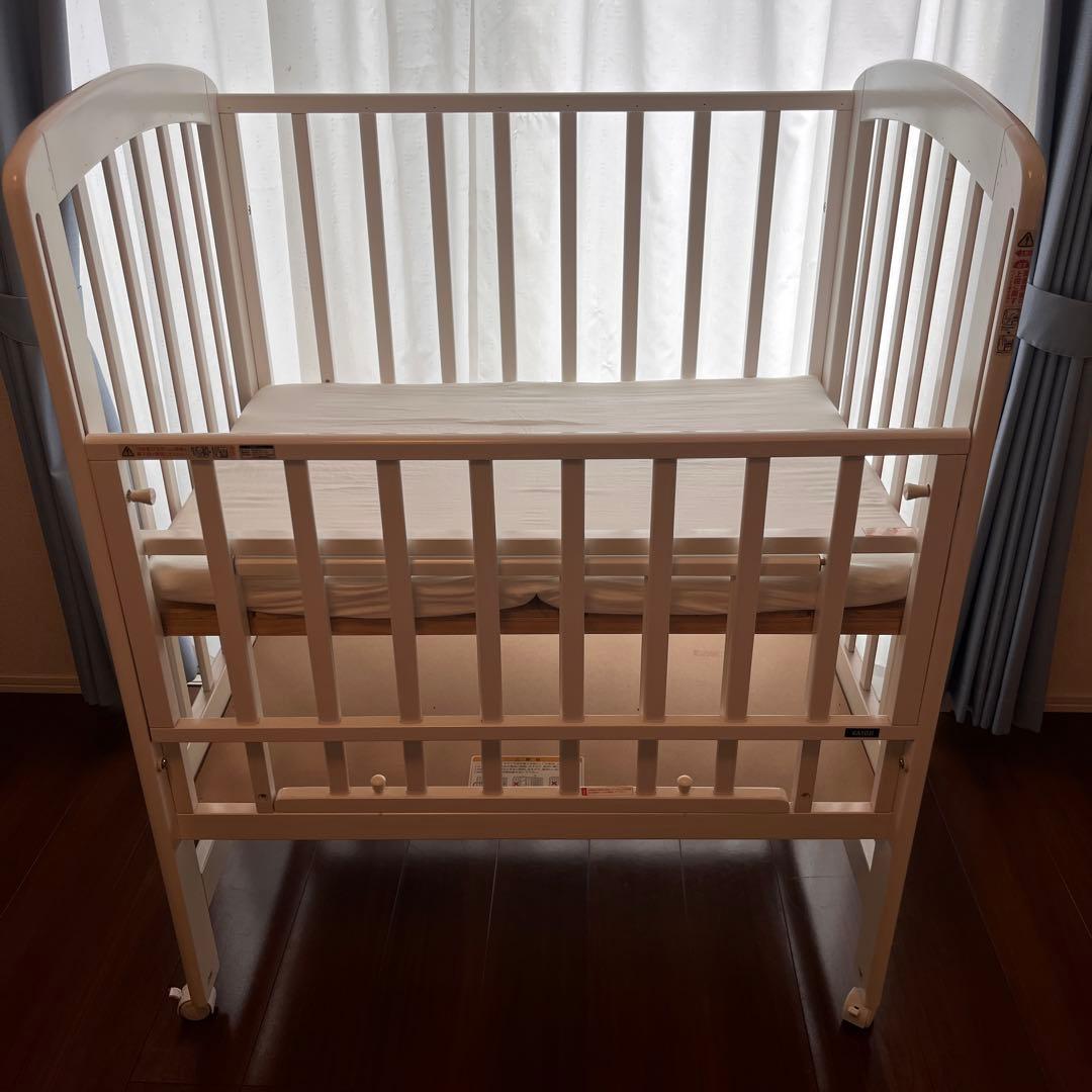 【送料込み】KATOJI ハイポジション ミニ ベビーベッド 02028 ハイポジションミニベッド アーチ（ホワイト）」について｜カトージの商品