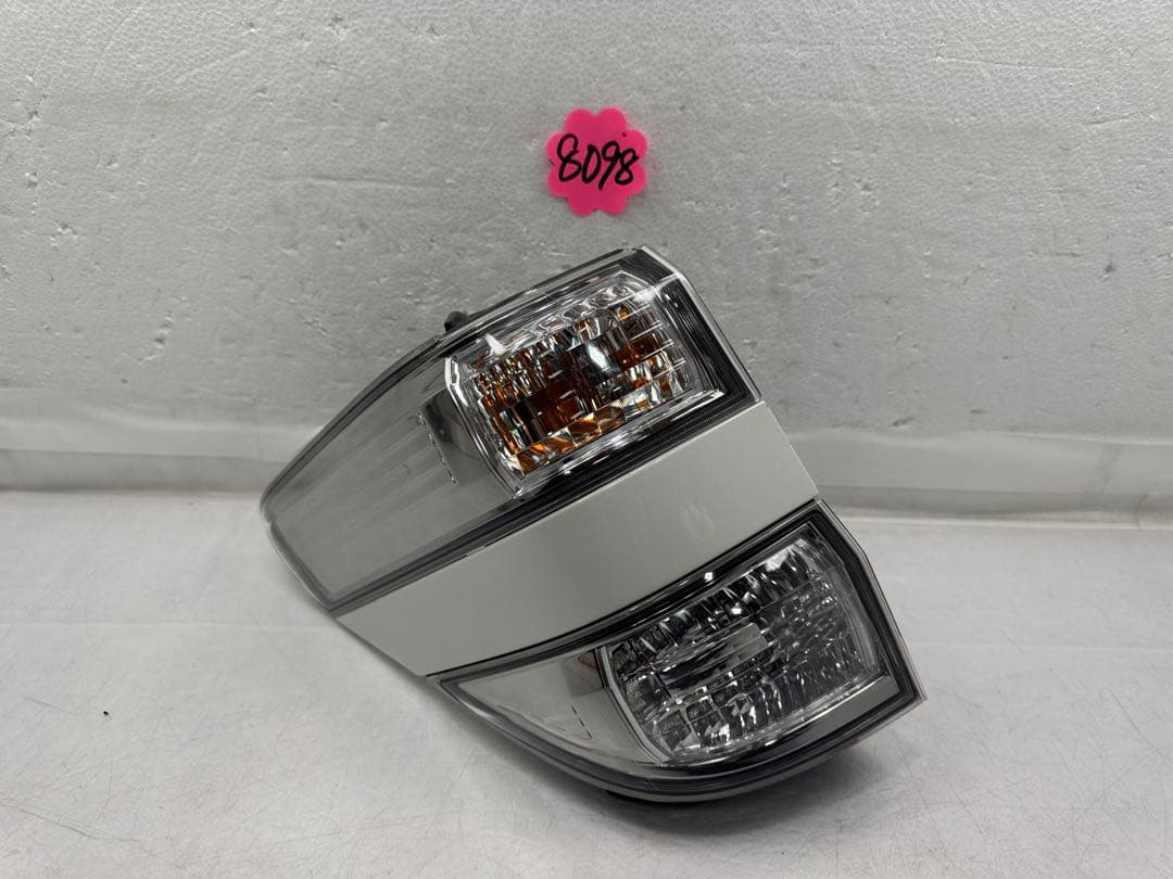 トヨタ 20 ヴェルファイア LED テールライト テールランプ 左側 Amazon | VLAND トヨタ アルファード/ヴェルファイア 20系 新型