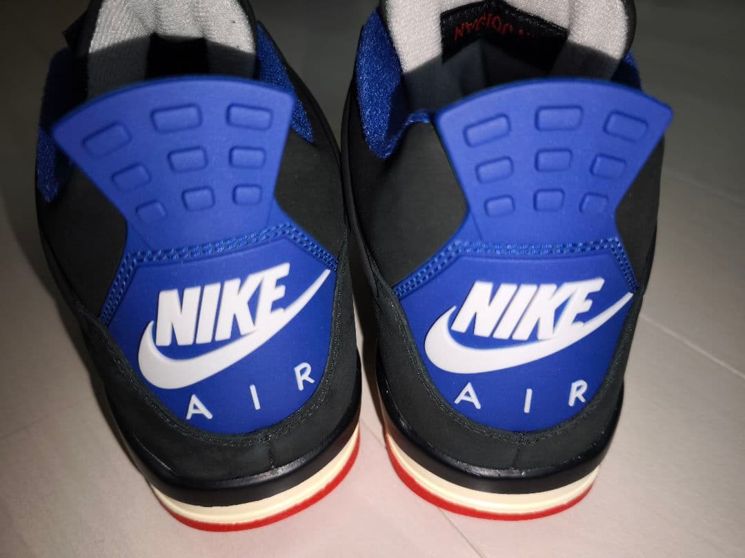 靴 Nike Air Jordan 4 \"Rare Air\" 27.5cm