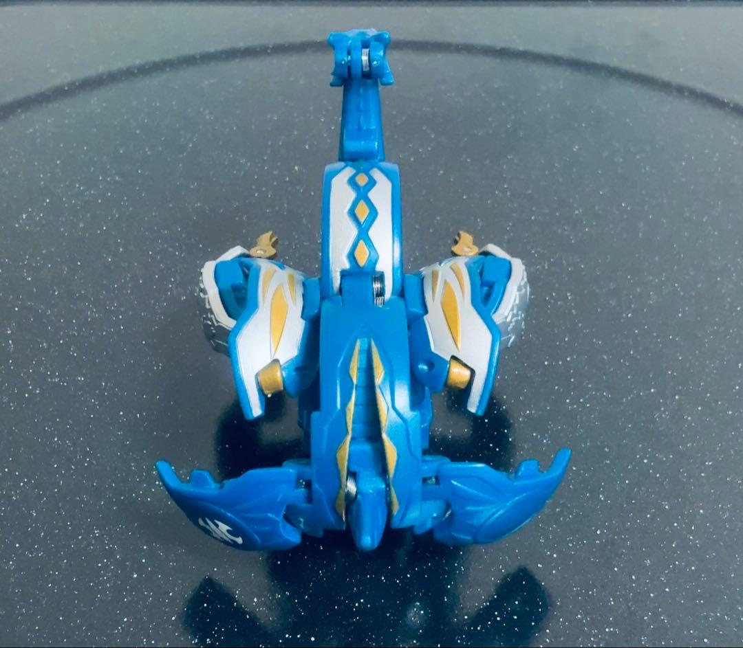 美品/爆スロン限定品】爆丸 蒼ジンリュウ 【ギフジンリュウ】 - メルカリ