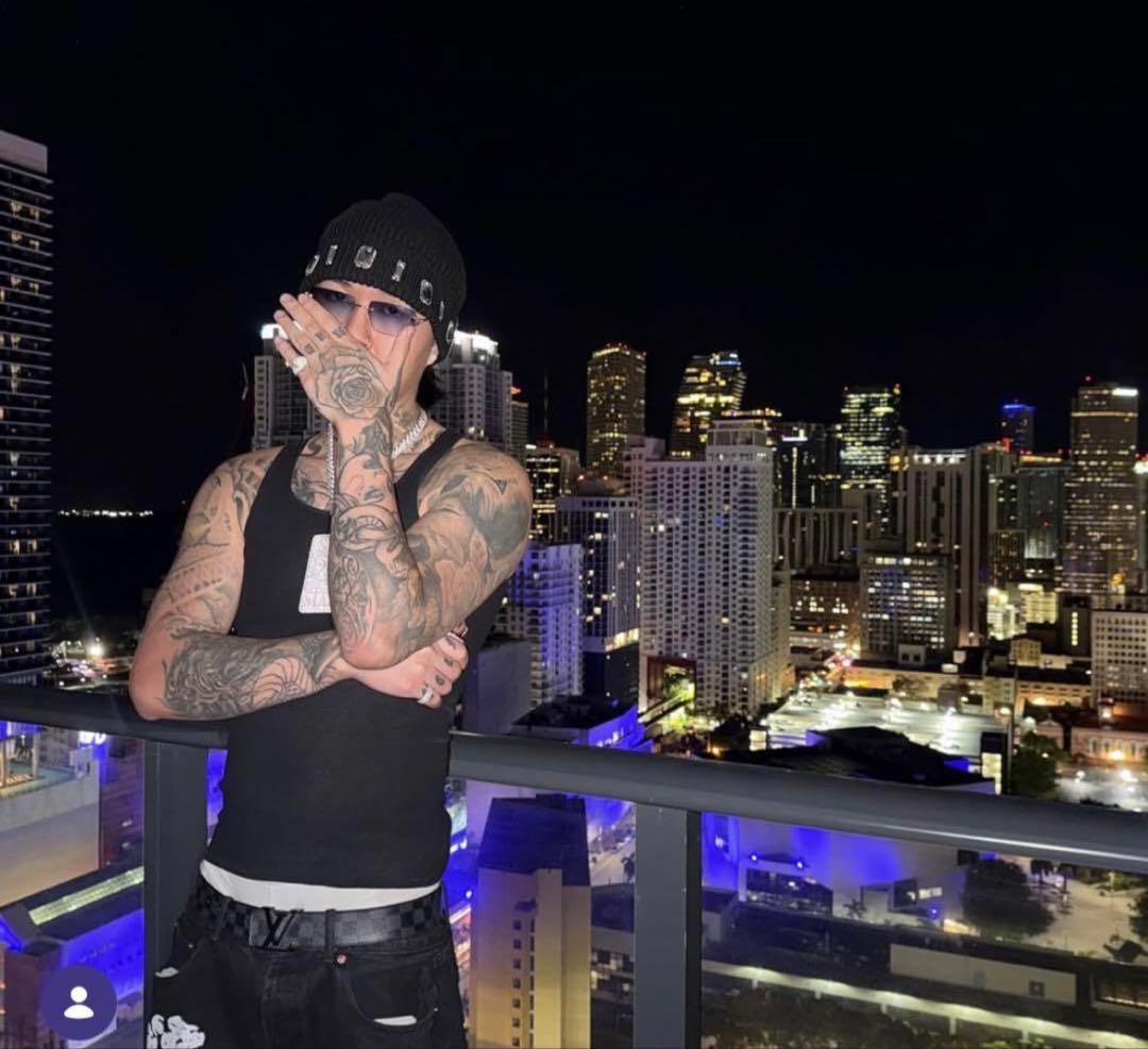 sickomonster /ラインストーン /ブラック /ビーニー - メルカリ