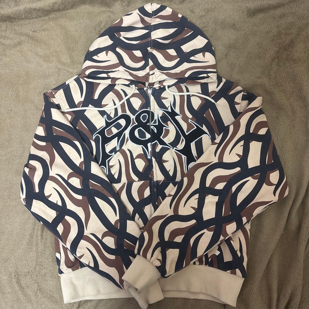 punkandyoトライバルカモ