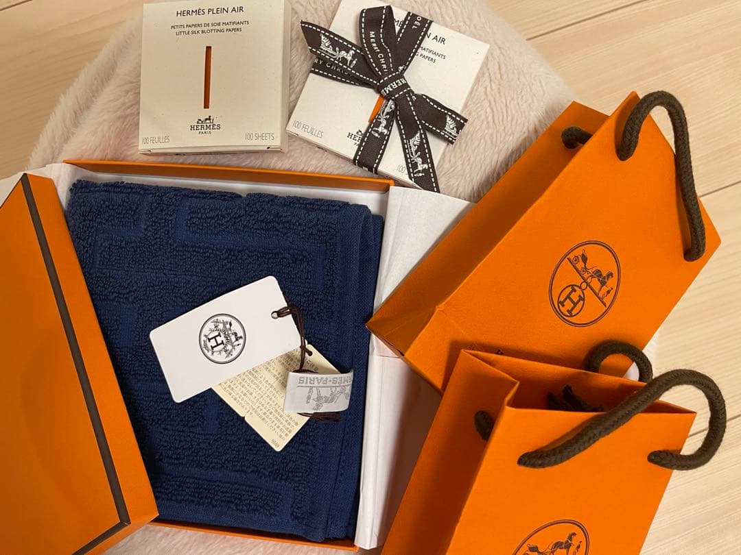 HERMES /タオルハンカチ/ブロッティング ペーパーおまけ付き 名入れ 刺繍 】 エルメス ハンカチ レディース ギフト 名前入り HERMES