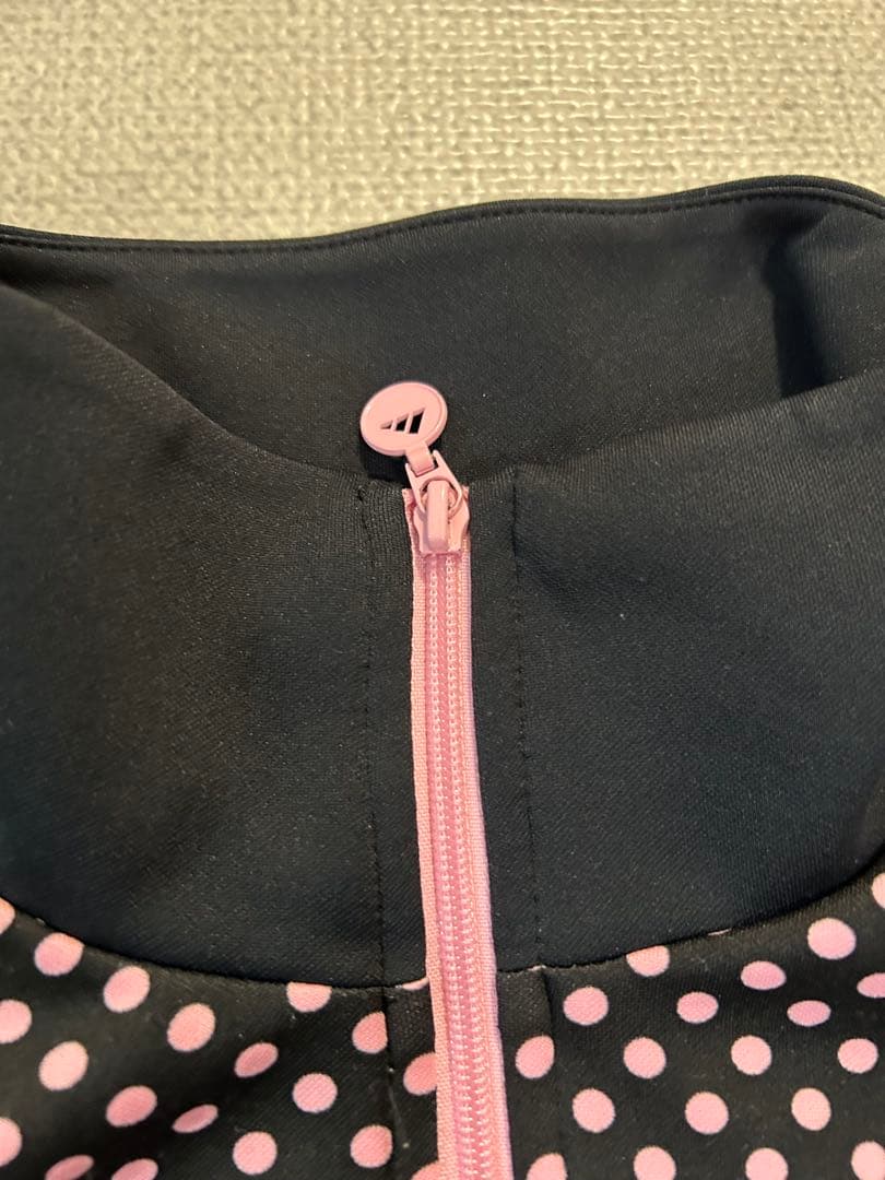 公*o様 adidas アディダス レディース トップスジャージ ベイビーわるき