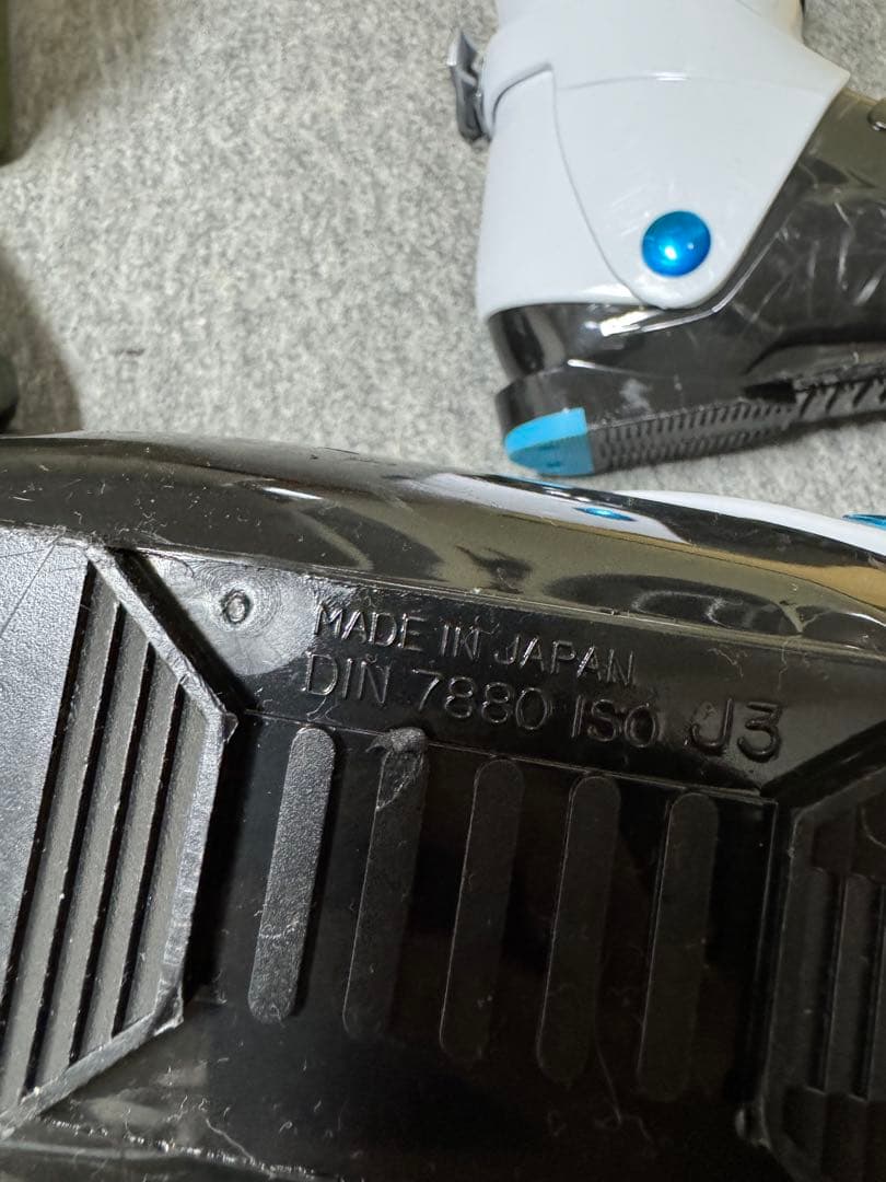 マーチさん専用スキー板、ブーツ、ストックセット - メルカリ